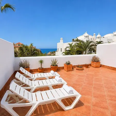 Apartment Paradise - Seaviews - Bbq - Large Terrace - Pool & Pool Bar