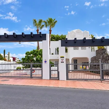 Appartamento Paradise - Seaviews - Bbq - Large Terrace - Pool & Pool Bar *